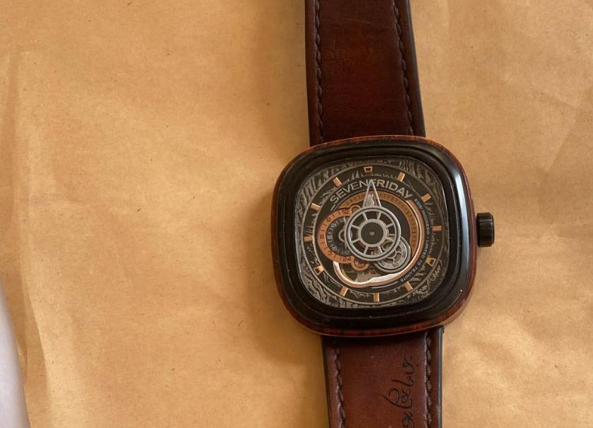七个星期五手表表盘生锈的危害有哪些？