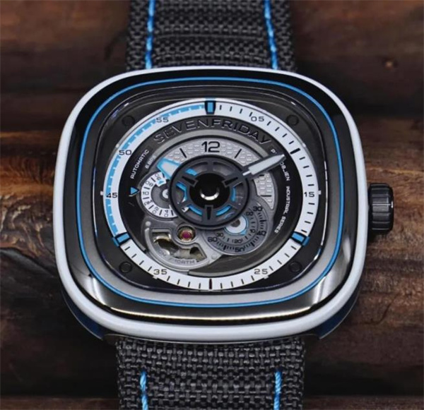 七个星期五手表表带太紧原因是啥