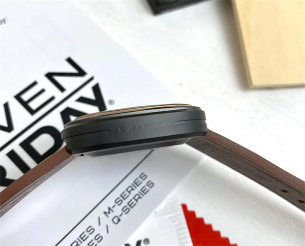 七个星期五手表表蒙有划痕原因是啥 七个星期五手表表蒙有划痕原因是啥